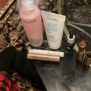 Lancôme Set (6)
Deluxe samples/travel size